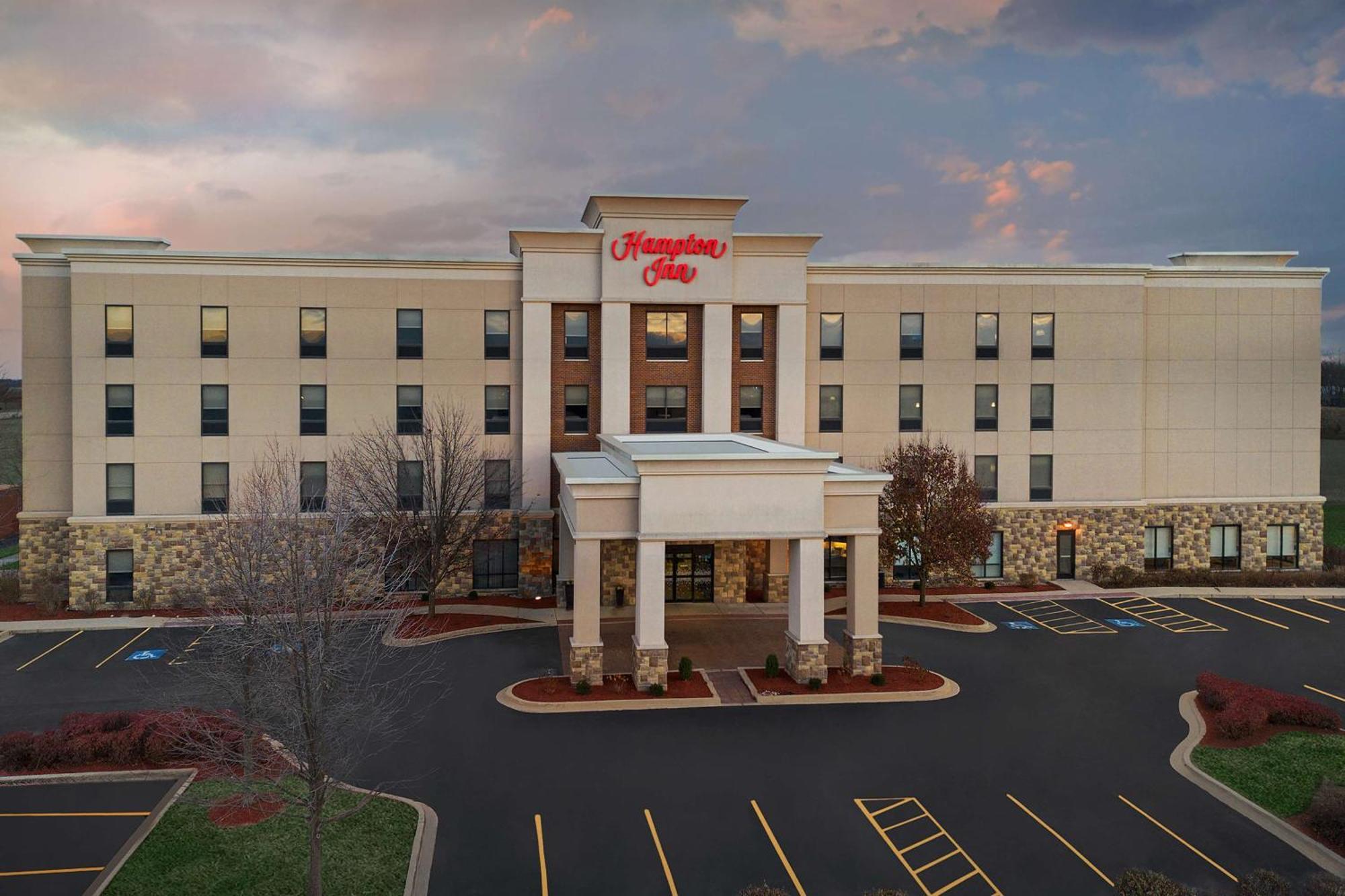 Hampton Inn Йорквілл Екстер'єр фото